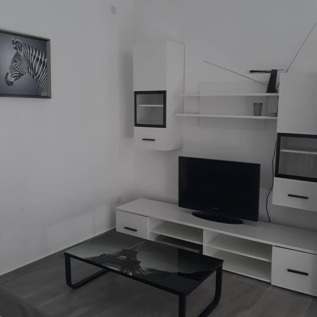 Apartmani Pablo Pag Town Exteriör bild